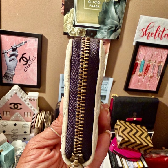 🎁 Kurt Geiger London Quilted Leather Zip Around Wallet. - Picture 5 of 6